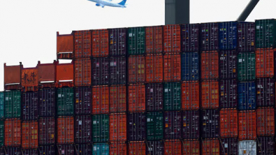 US Trade Deficit Narrows Slightly in March