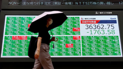 Asian Stocks, Dollar Hold their Own to Close Out Strong 2024