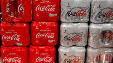 Coca-Cola Raises Forecasts, Bets on Price Hikes and Ad Blitz
