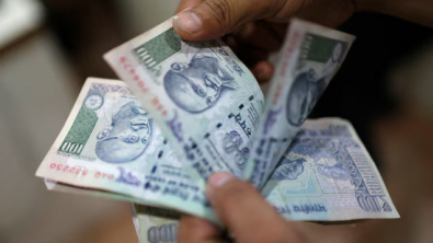 INR Ends Little Changed; USD Regains Footing on Trump's Tariff Plan