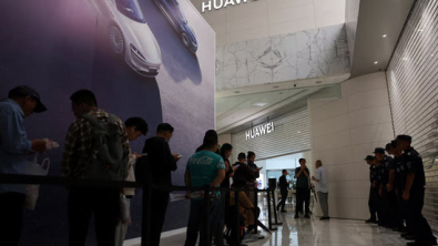 China's Huawei Starts Taking pre-Orders for Mate 70 Smartphone