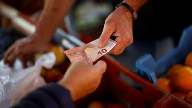 France on Track for Record Demand for 1st Syndicated Bond since Election