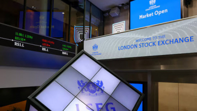 UK's FTSE 100 at Record Highs as Investors Mull Rate Outlook