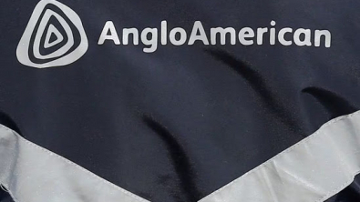 Anglo Takes Further Fertiliser Writedown, sees Coal Deal by Early 2025