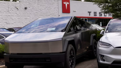 Tesla's Bleak Margins Sink Shares as Musk Hypes Everything but Cars