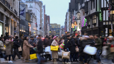 UK Consumers Defy Weak Outlook to Ramp Up their Spending