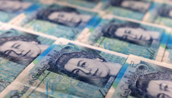 Sterling Drops as Weak Retail Sales Add to Stagnation Woes