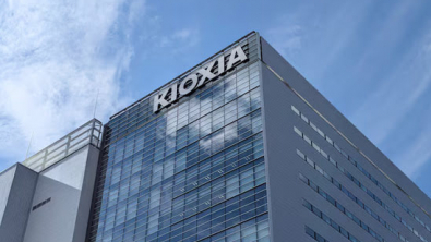 Kioxia's Market Value Set at $4.9 Billion in IPO