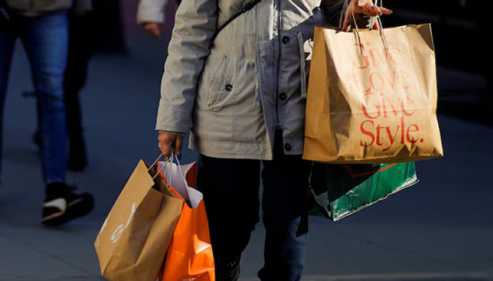 US Consumer Spending Solid; Inflation Showing Progress as Year Ends