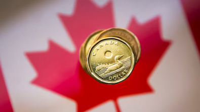 Canadian Dollar Pares Decline on US Tariff Skepticism