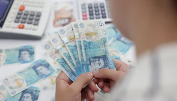 Sterling Stages Small Rebound; Hovers above 1-Month Low